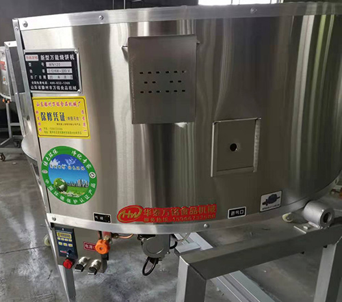 黑龙江的客户采购了多功能烧饼机在生产烧饼